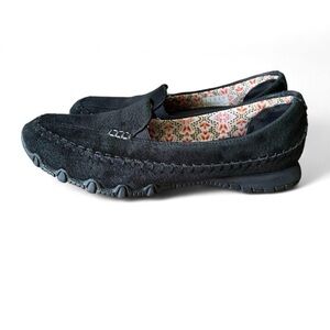 Skechers Black Flats Slip-On Loafers